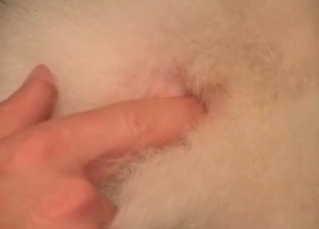 Fingering that succulent little hole